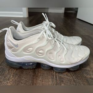 Men’s Nike Air VaporMax Plus White Running Shoes